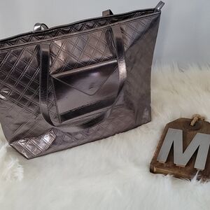 Bath & Body Works silver quilted tote bag NWT